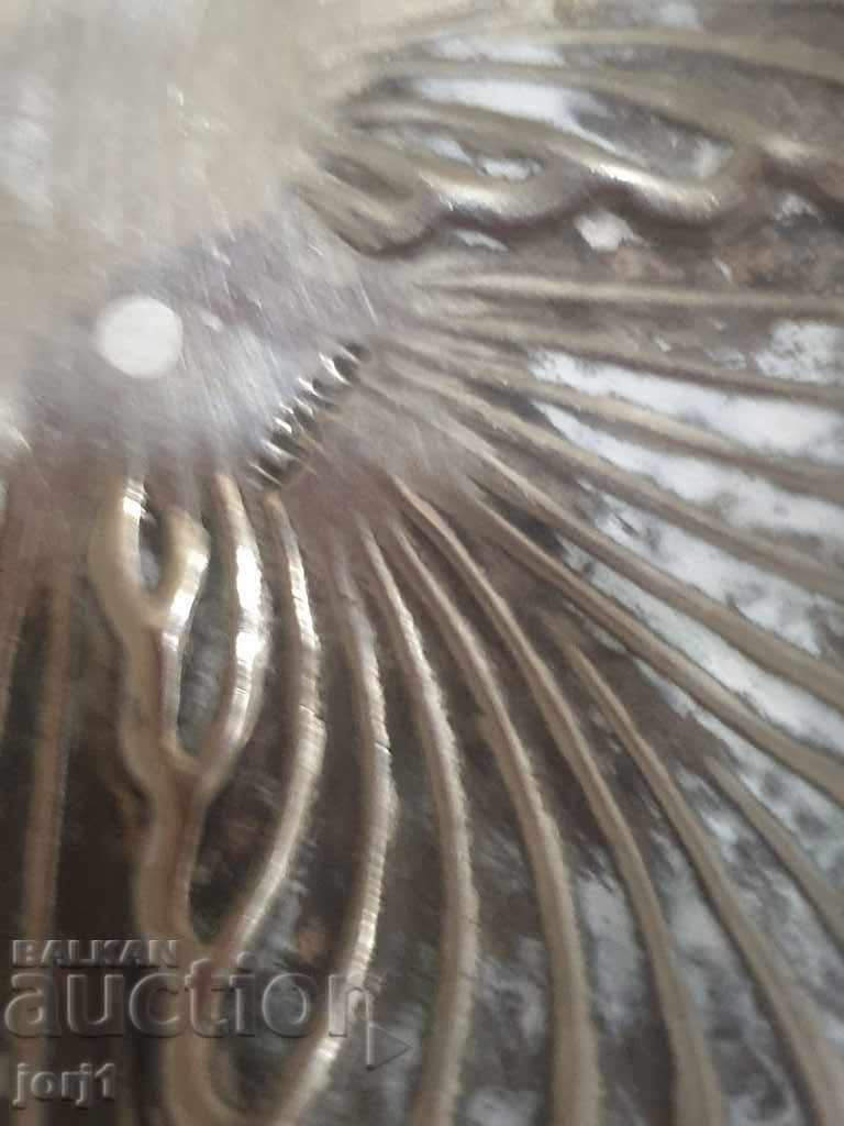 Placi placate cu argint cu preț 15.00 BGN | € 7.67 Placi placate cu argint cu preț 15.00 BGN | € 7.67