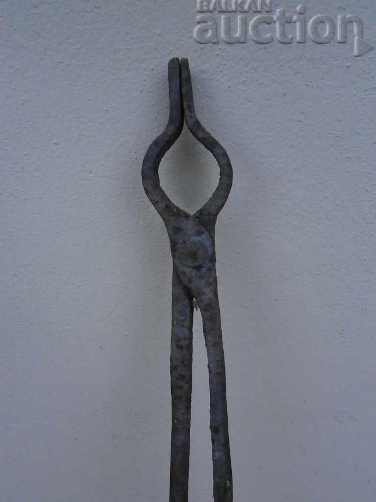 старинни ковашки клещи с цена 37.00 лв. | € 18.92 старинни ковашки клещи с цена 37.00 лв. | € 18.92