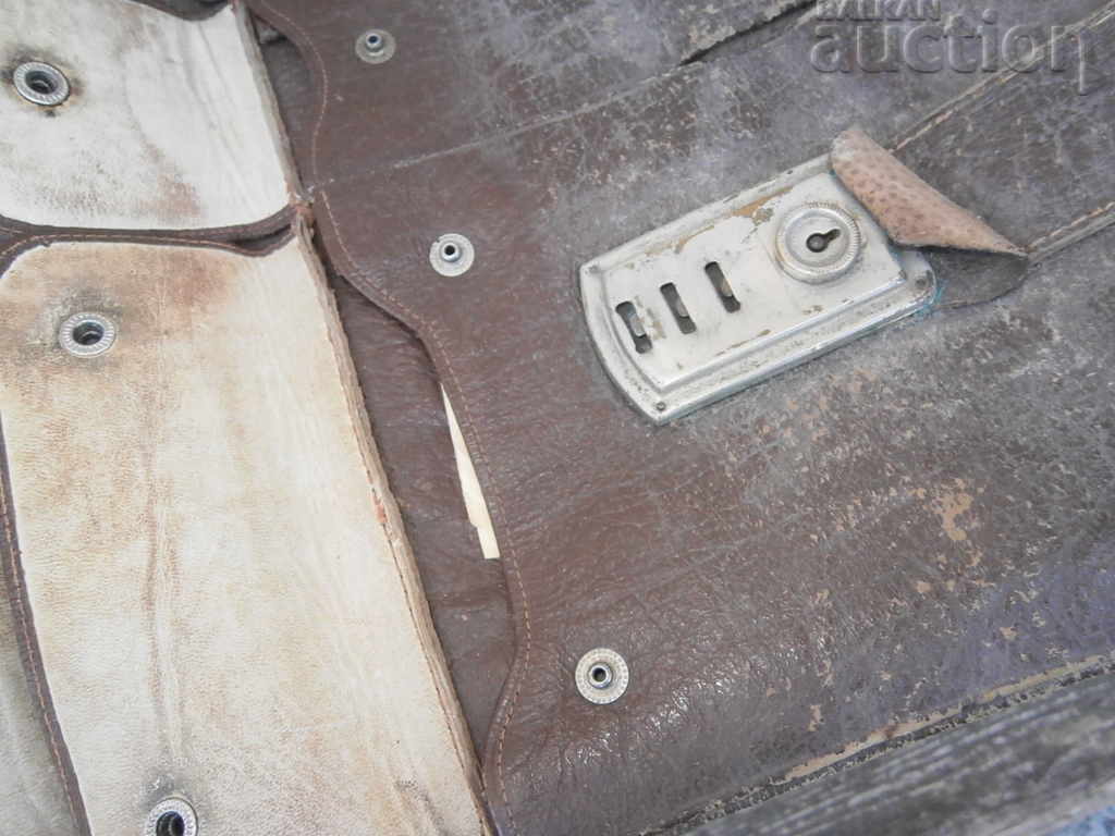 o geantă din piele antică - 7 o geantă din piele antică - 7