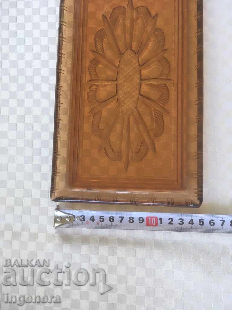 TRAY GLASS RELIEF THICK FROM THE EARLY SOC BOARD with price 26.00 BGN | € 13.29