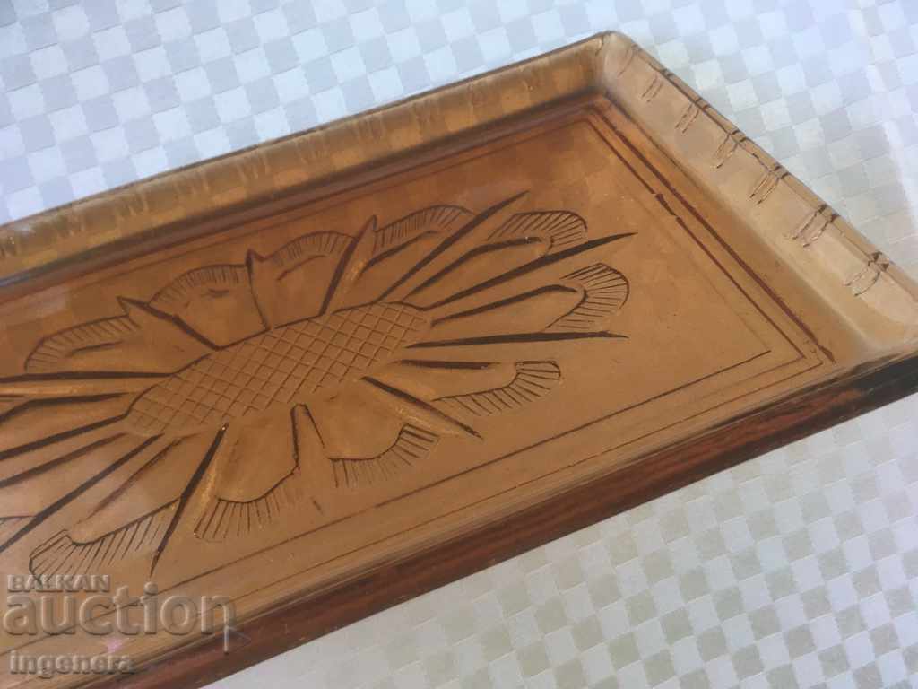Auction  TRAY GLASS RELIEF THICK FROM THE EARLY SOC BOARD