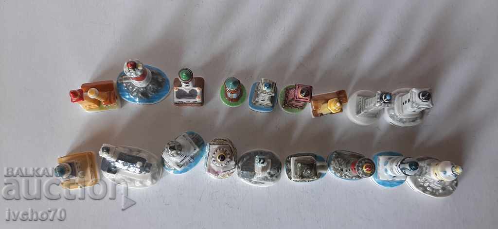 Collection of 18 French porcelain lighthouses - 7 Collection of 18 French porcelain lighthouses - 7