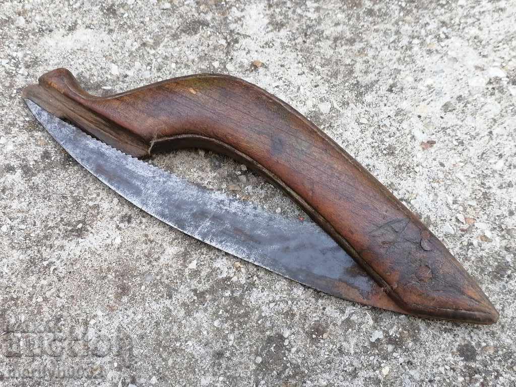 Auction  Old knife, vine knife