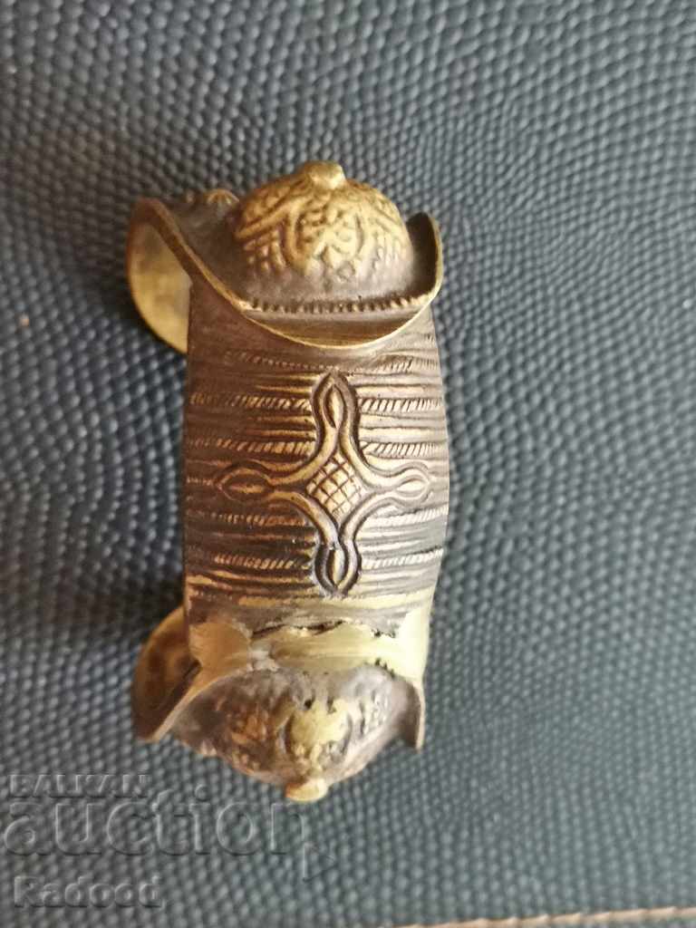 Revival with a gilded slingshot with price 175.00 BGN | € 89.48 Revival with a gilded slingshot with price 175.00 BGN | € 89.48