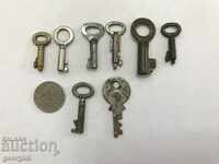 Πολλά μικρά πλήκτρα / κλειδιά. №0381
