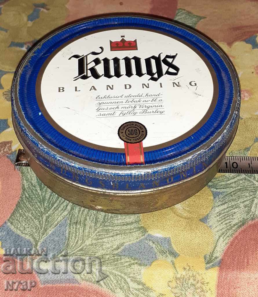 Auction OLD SWEDISH METAL BOX. Auction OLD SWEDISH METAL BOX.