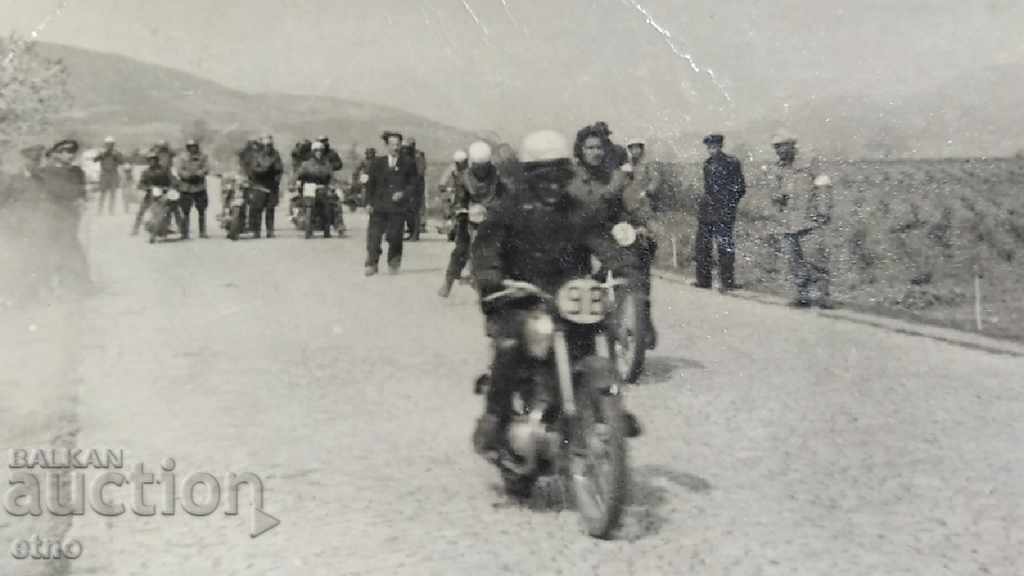 FOTO VECHI-1954. MOTOR, motociclete, concurs ZVANICHEVO-PLOVDIV