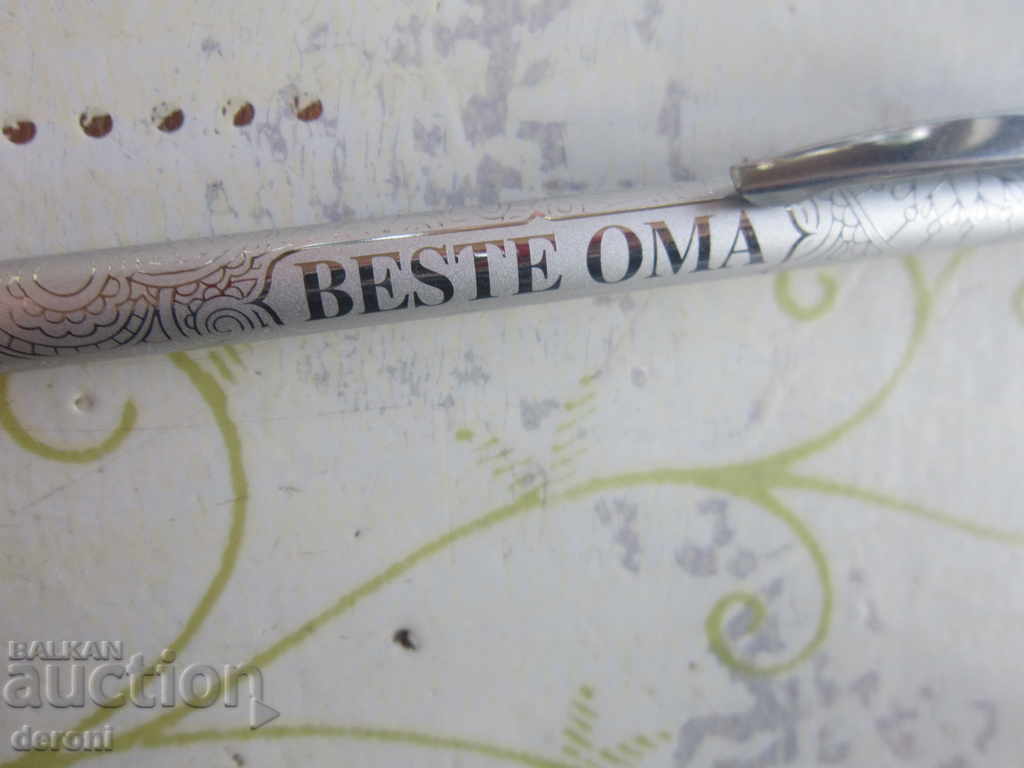 Μεγάλη πένα στυλό 11 με τιμή 10.00 BGN | € 5.11 Μεγάλη πένα στυλό 11 με τιμή 10.00 BGN | € 5.11