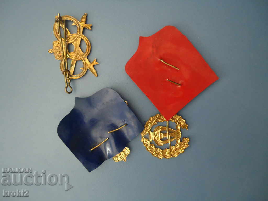Lot of 4 old military badges brass bronze and two patches - 5