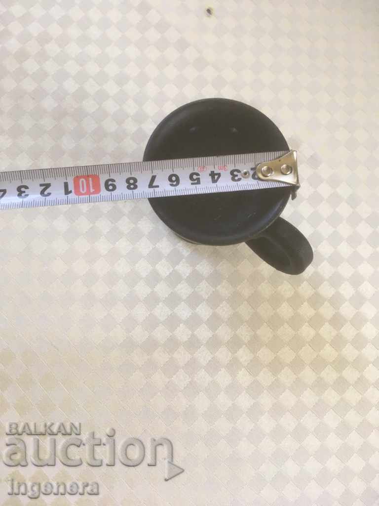 Delivery of LAMP CERAMICS VERY OLD AND USED Delivery of LAMP CERAMICS VERY OLD AND USED