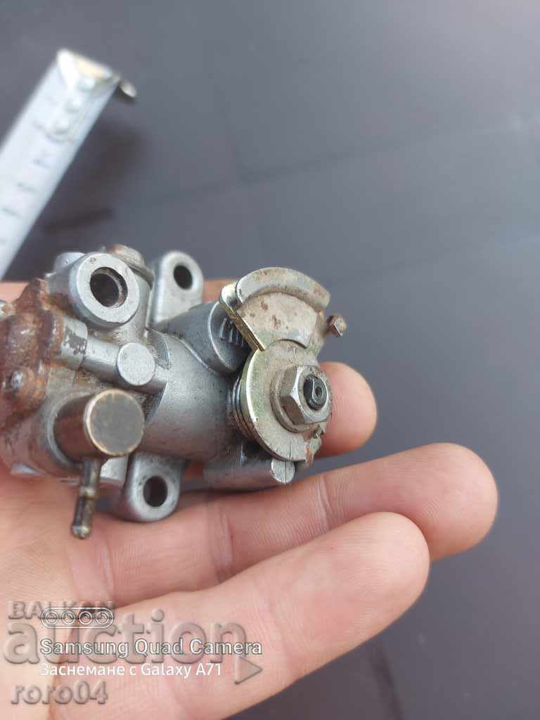 OIL PUMP - MIKUNI - 7 OIL PUMP - MIKUNI - 7