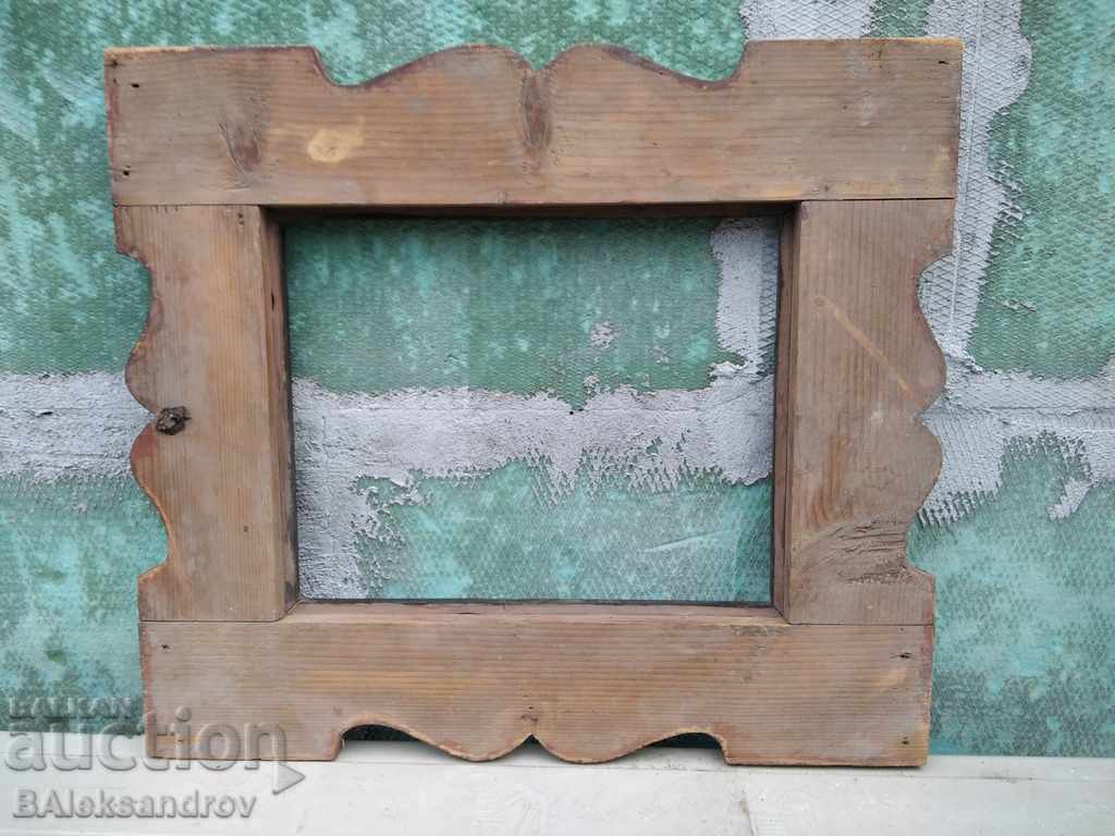 Auction Revival large wooden frame Auction Revival large wooden frame