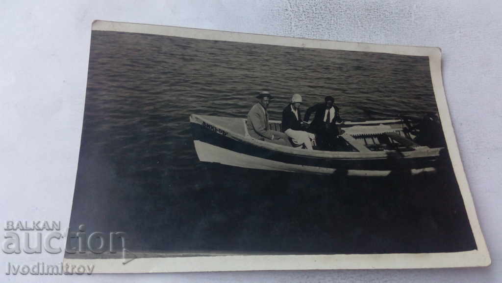 Foto Varna Într-o excursie cu barca Vihara 1926
