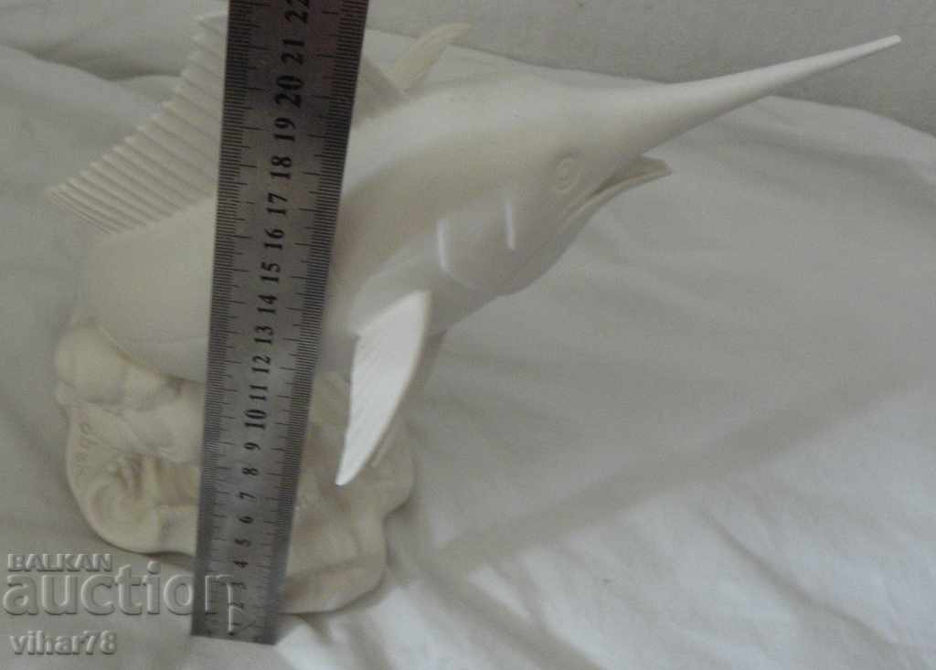 Delivery of FISH FIGURE -GOEBEL Delivery of FISH FIGURE -GOEBEL