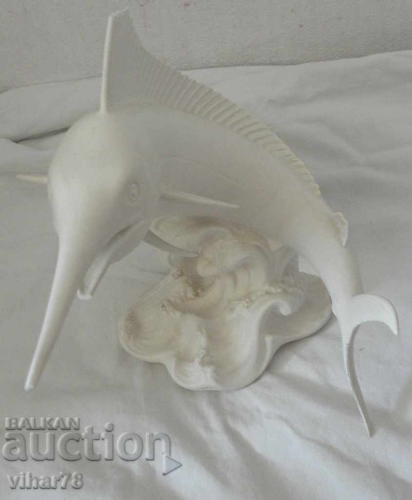 FISH FIGURE -GOEBEL - 5 FISH FIGURE -GOEBEL - 5