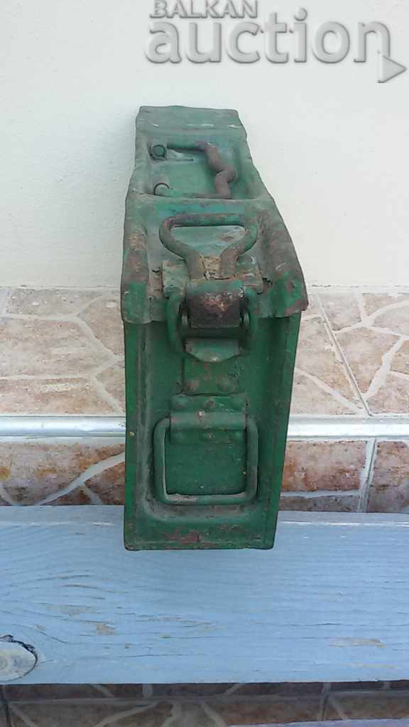 Auction Cartridge box MG-34 Wehrmacht WWII Auction Cartridge box MG-34 Wehrmacht WWII