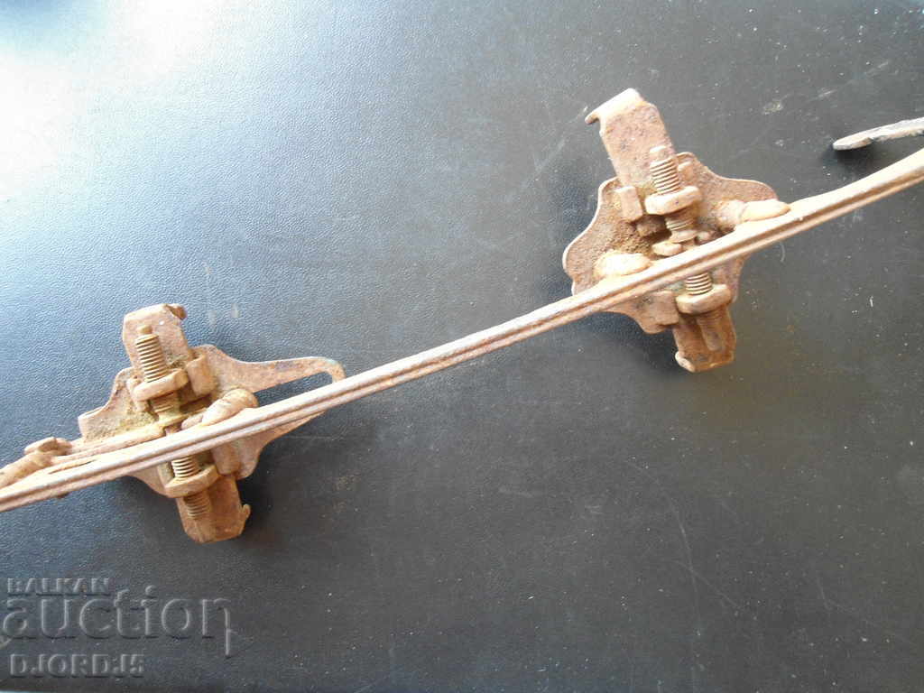 Delivery of Old winter skate Delivery of Old winter skate