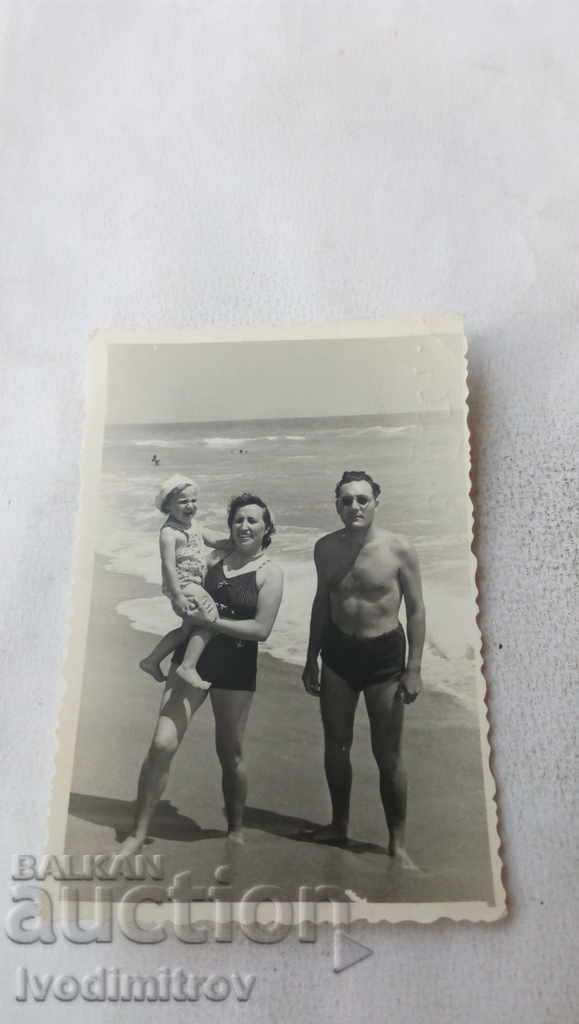 Fotografie Familie în mare 1956