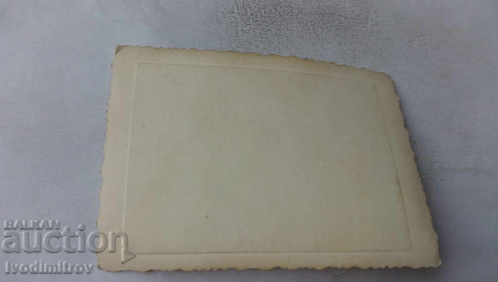 Φωτογραφία Άνδρες και γυναίκες στο νερό με τιμή 1.65 BGN | € 0.84 Φωτογραφία Άνδρες και γυναίκες στο νερό με τιμή 1.65 BGN | € 0.84