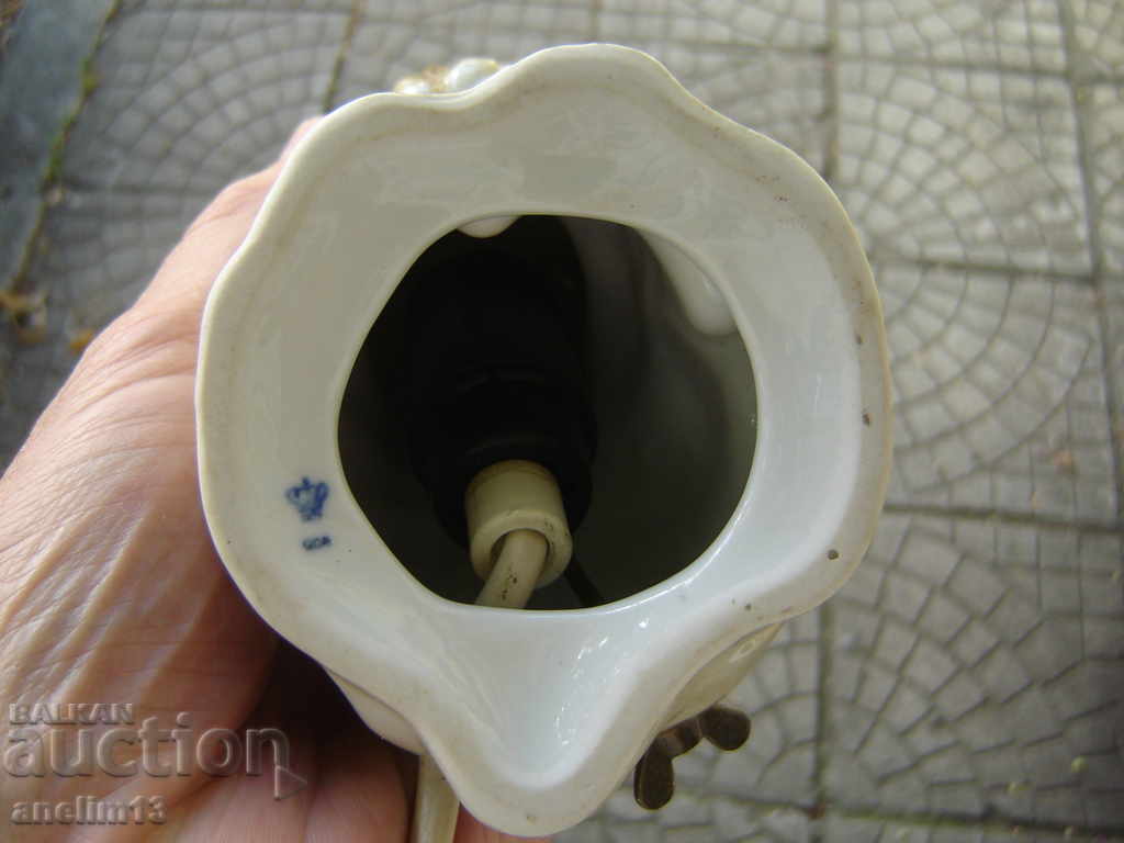 OLD PORCELAIN NIGHT LAMP GDR GDR DOG - 7 OLD PORCELAIN NIGHT LAMP GDR GDR DOG - 7