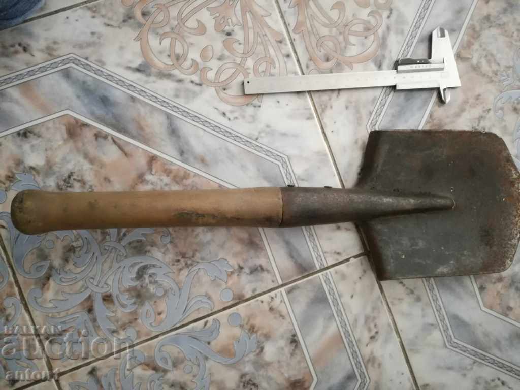 Russian shovel VSV