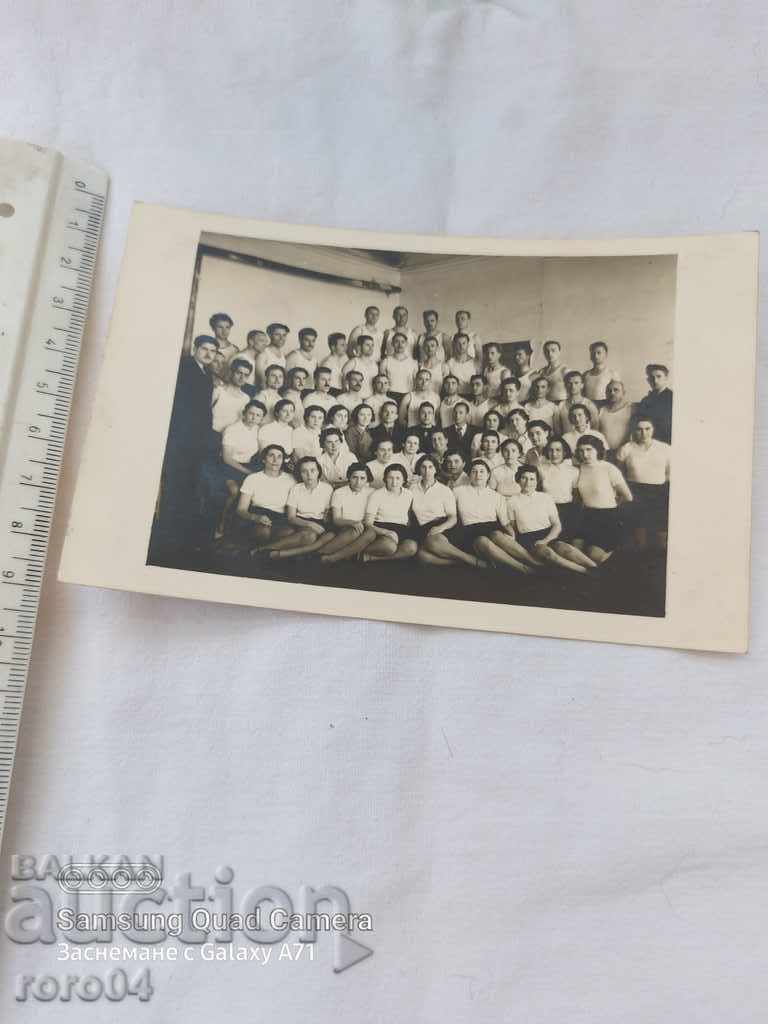 Delivery of PHYSICAL EDUCATION COURSE Delivery of PHYSICAL EDUCATION COURSE