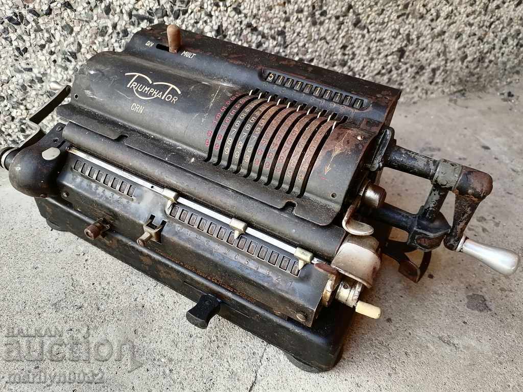 Немска изчислителна машина TRIUMPHATOR калкулатор сметало