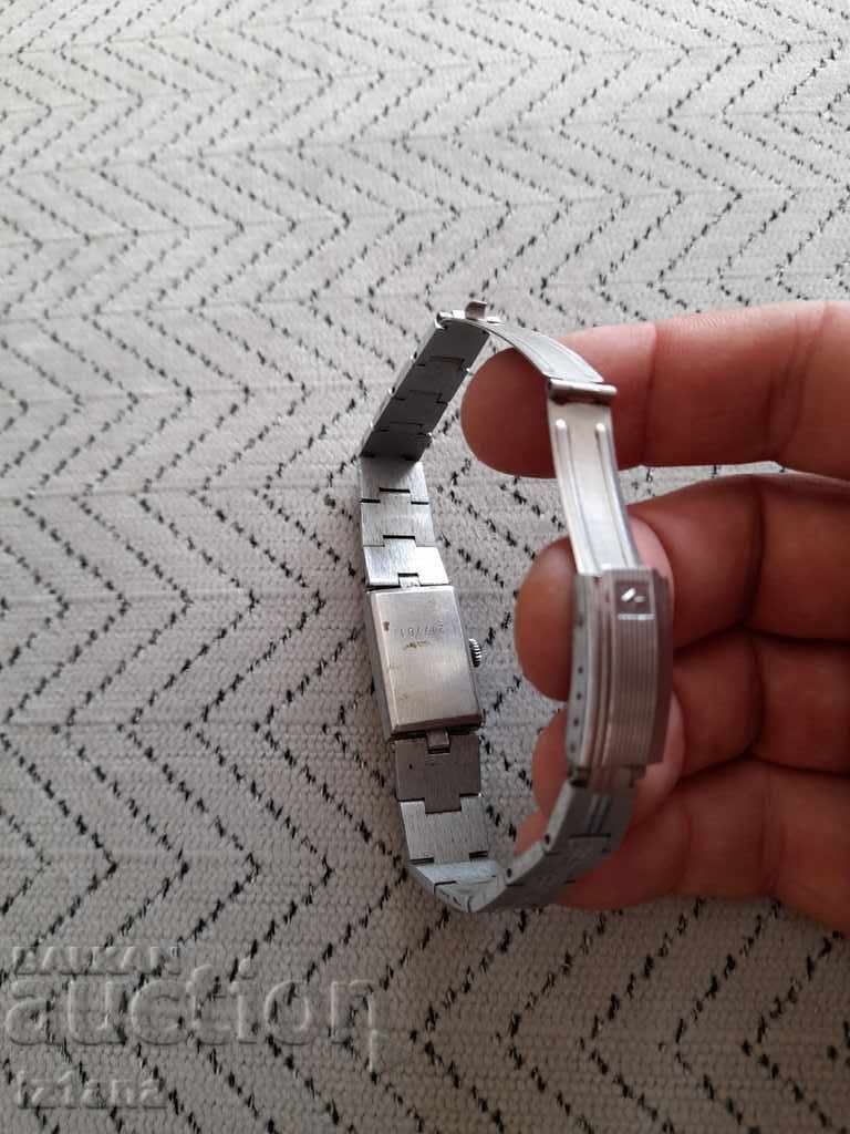 Delivery of Old Ladies' Watch Luch, Luch Delivery of Old Ladies' Watch Luch, Luch