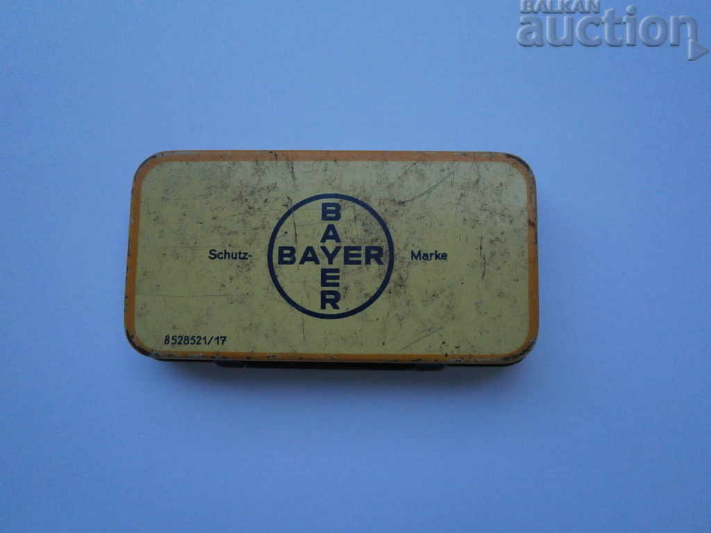 PANFLAVIN BAYER metal small box WW2 WWII with price 31.00 BGN | € 15.85