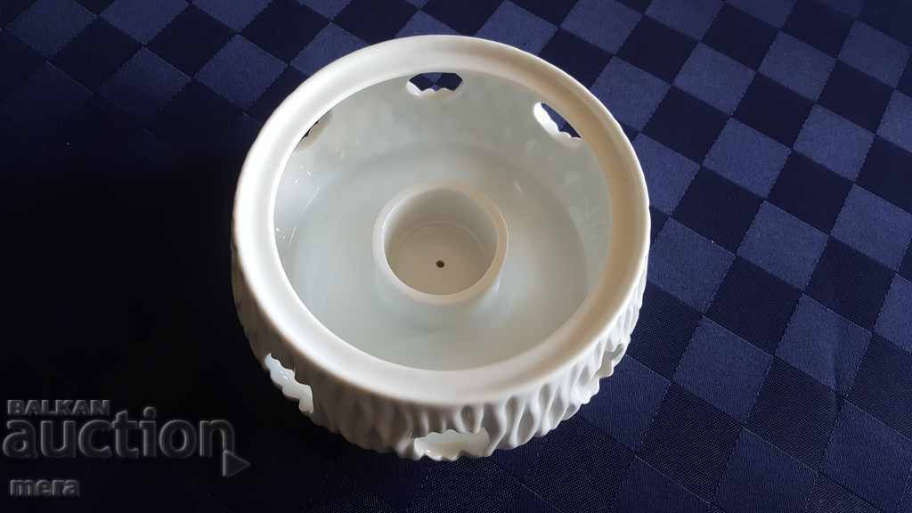 Aparat de porțelan pentru încălzirea unui ceainic cu ceai sau cafea-Bavaria cu preț 32.00 BGN | € 16.36