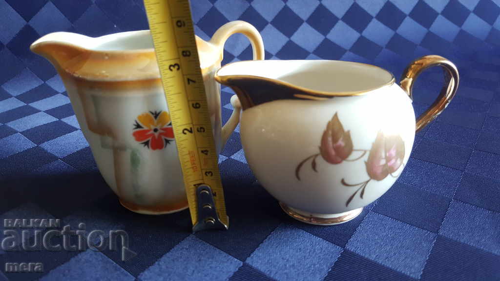 Two porcelain German jugs - 6