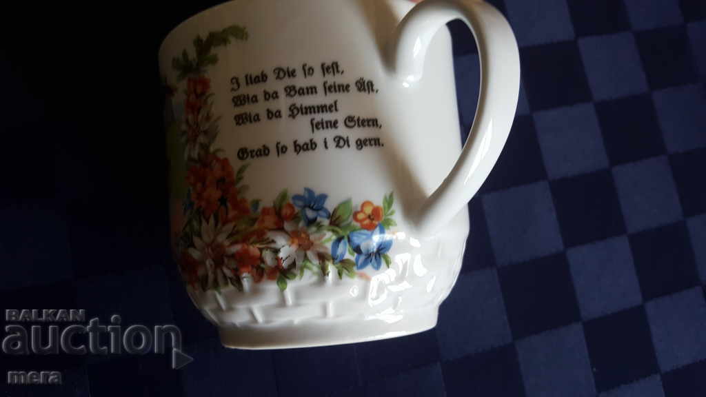 Licitație Pahar mare din porțelan-Bavaria. Licitație Pahar mare din porțelan-Bavaria.