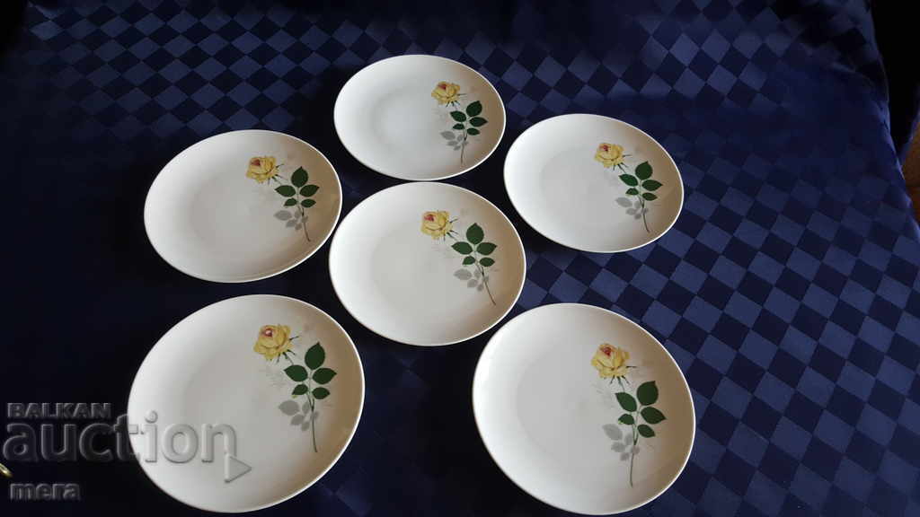 Auction Set of porcelain plates - Bavaria Auction Set of porcelain plates - Bavaria