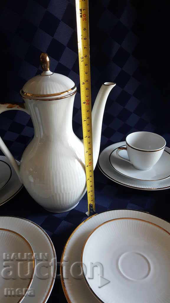 Auction Porcelain coffee set for 11 people - Bavaria Auction Porcelain coffee set for 11 people - Bavaria