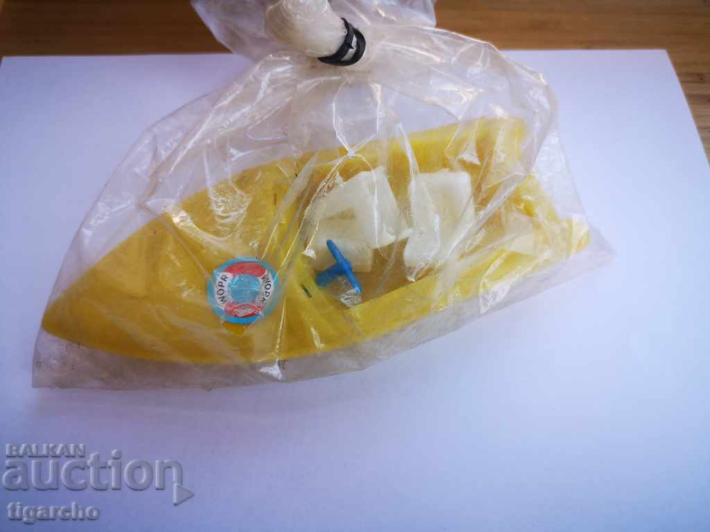 Παλιό πλαστικό παιχνίδι - 5 Παλιό πλαστικό παιχνίδι - 5