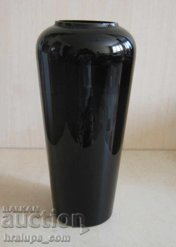 Glass vase black potassium glass hand painted with price 20.00 BGN | € 10.23 Glass vase black potassium glass hand painted with price 20.00 BGN | € 10.23
