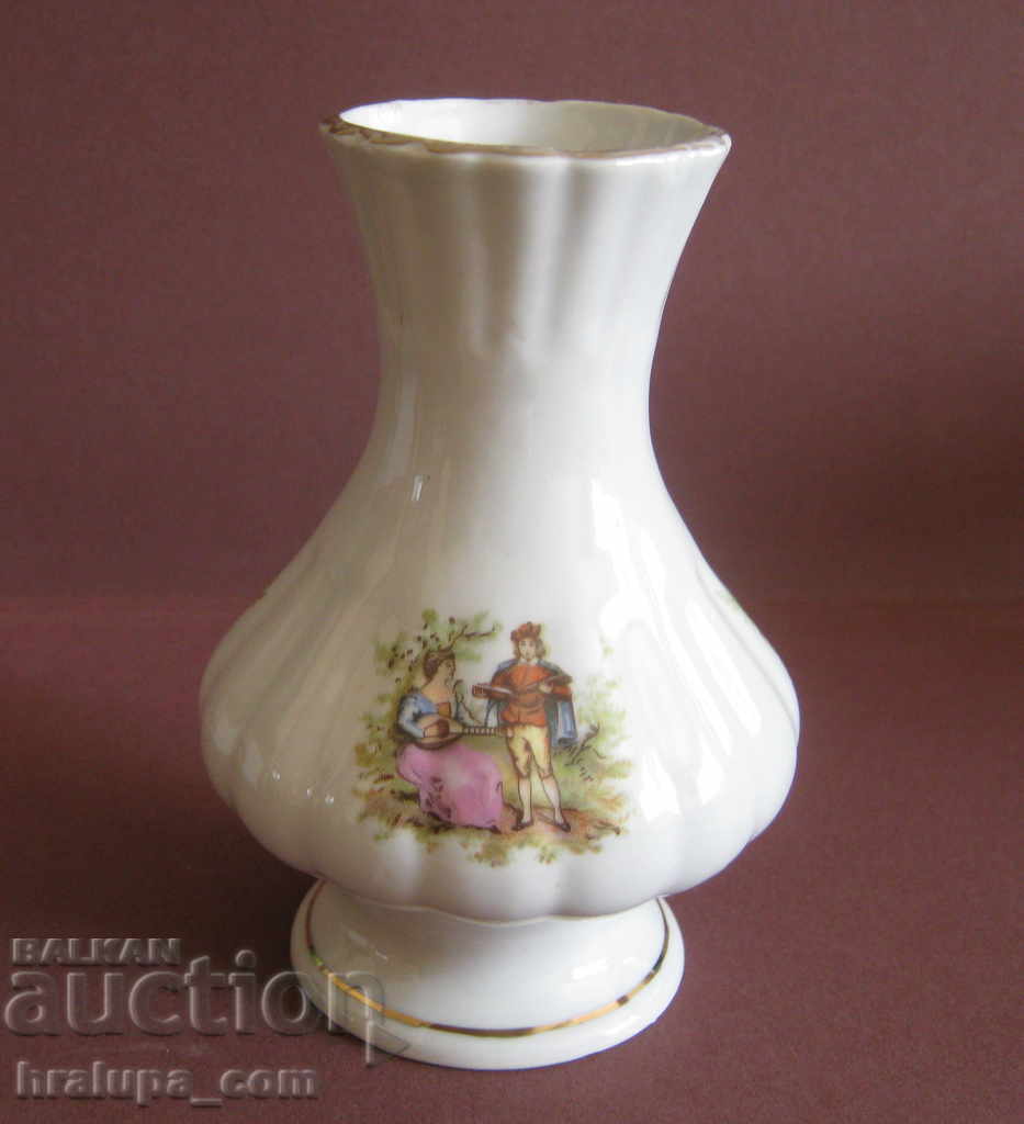 Παλαιό καλοκαίρι βερνικιών βάζων πορσελάνης με τιμή 20.00 BGN | € 10.23 Παλαιό καλοκαίρι βερνικιών βάζων πορσελάνης με τιμή 20.00 BGN | € 10.23