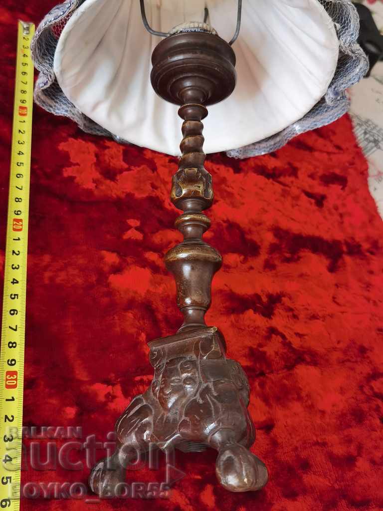 Уникална Старинна Бронзова Лампа края на 19 век с цена 149.00 лв. | € 76.18 Уникална Старинна Бронзова Лампа края на 19 век с цена 149.00 лв. | € 76.18