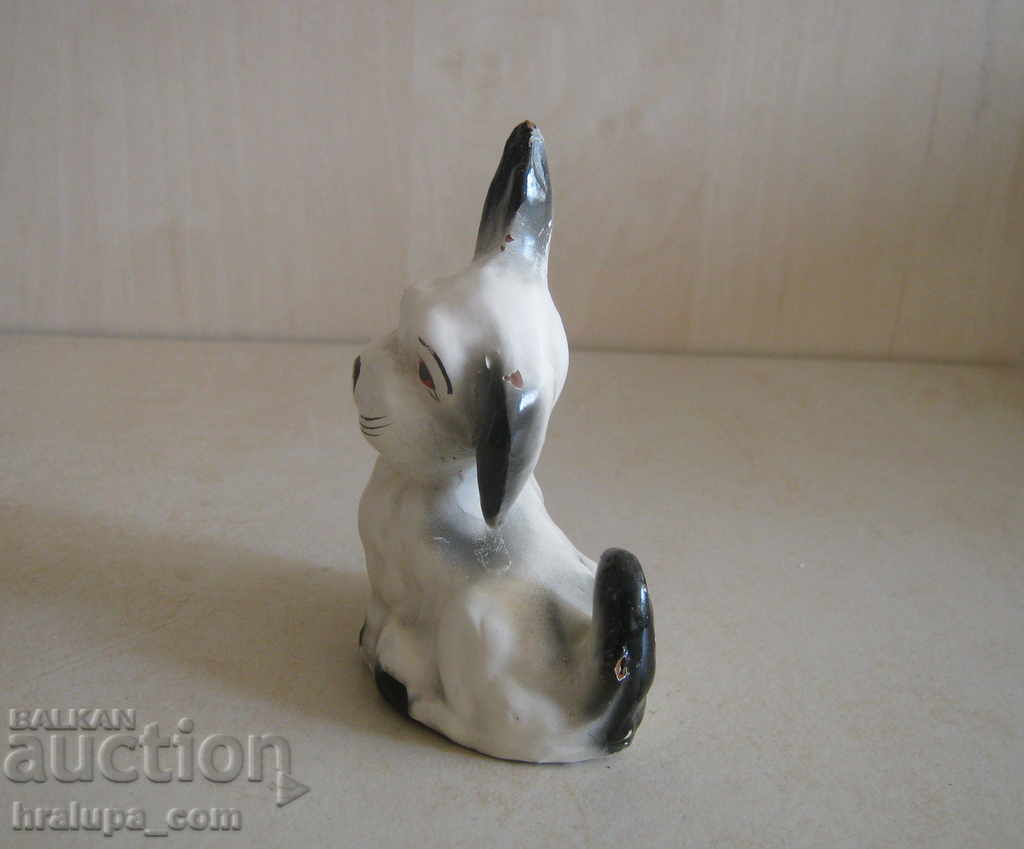 Old ceramic figure of a dog with price 20.00 BGN | € 10.23 Old ceramic figure of a dog with price 20.00 BGN | € 10.23