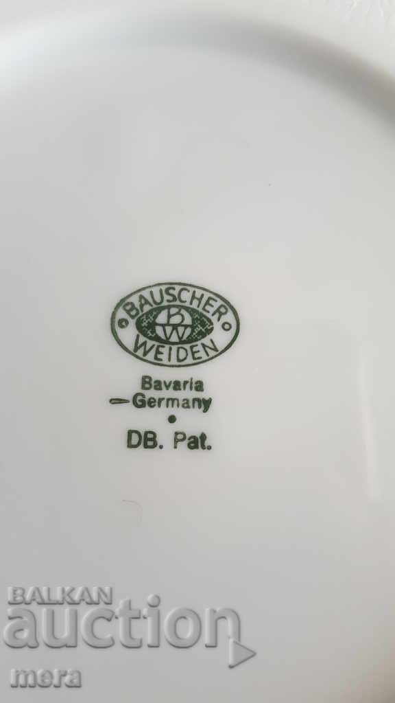 Delivery of Large and small porcelain jugs-Bavaria Delivery of Large and small porcelain jugs-Bavaria