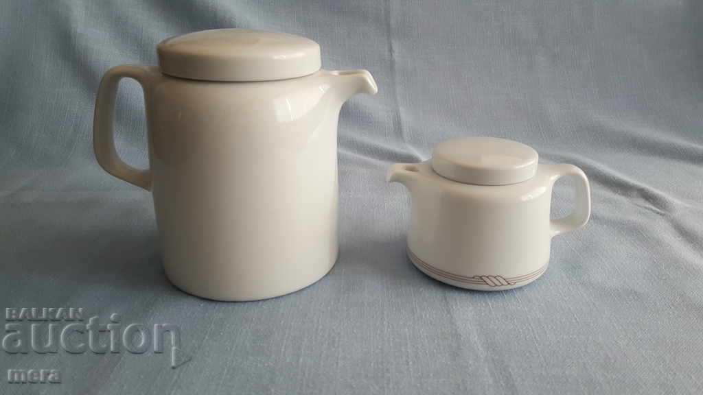 Large and small porcelain jugs-Bavaria