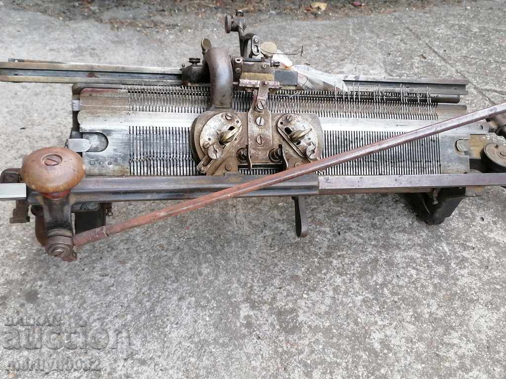 Delivery of Old German knitting machine Gloriosa by Walters & Co Delivery of Old German knitting machine Gloriosa by Walters & Co