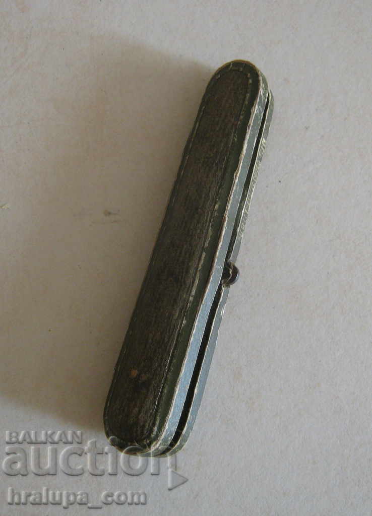 Auction Old cigarette box 19th century Eght Bernstein Auction Old cigarette box 19th century Eght Bernstein