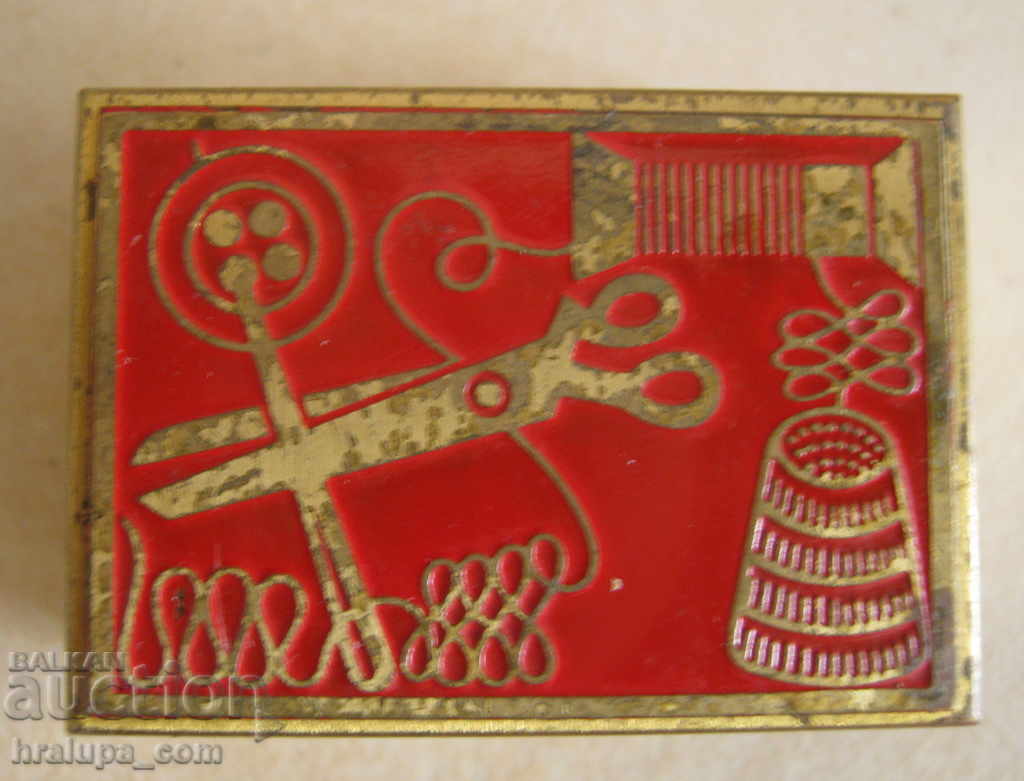 Metal old box Berliner Verein with price 10.00 BGN | € 5.11