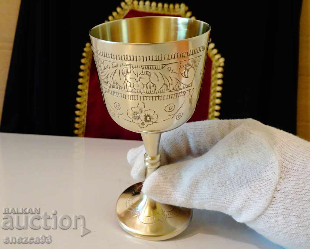 English goblet, wine glass, baroque, bronze with price 75.00 BGN | € 38.35 English goblet, wine glass, baroque, bronze with price 75.00 BGN | € 38.35