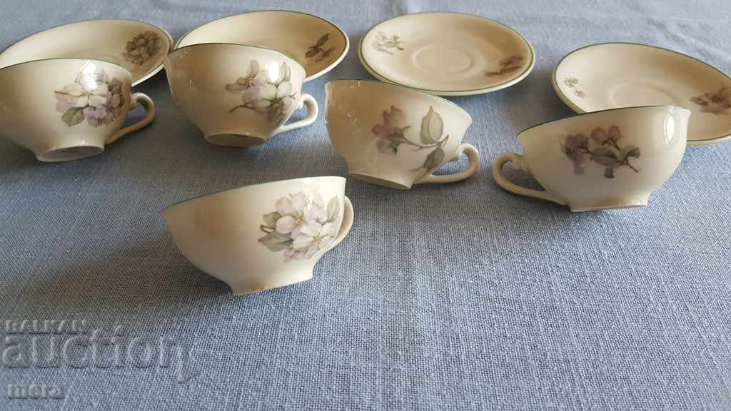 Licitație Cesti de cafea cehe din portelan fin Licitație Cesti de cafea cehe din portelan fin