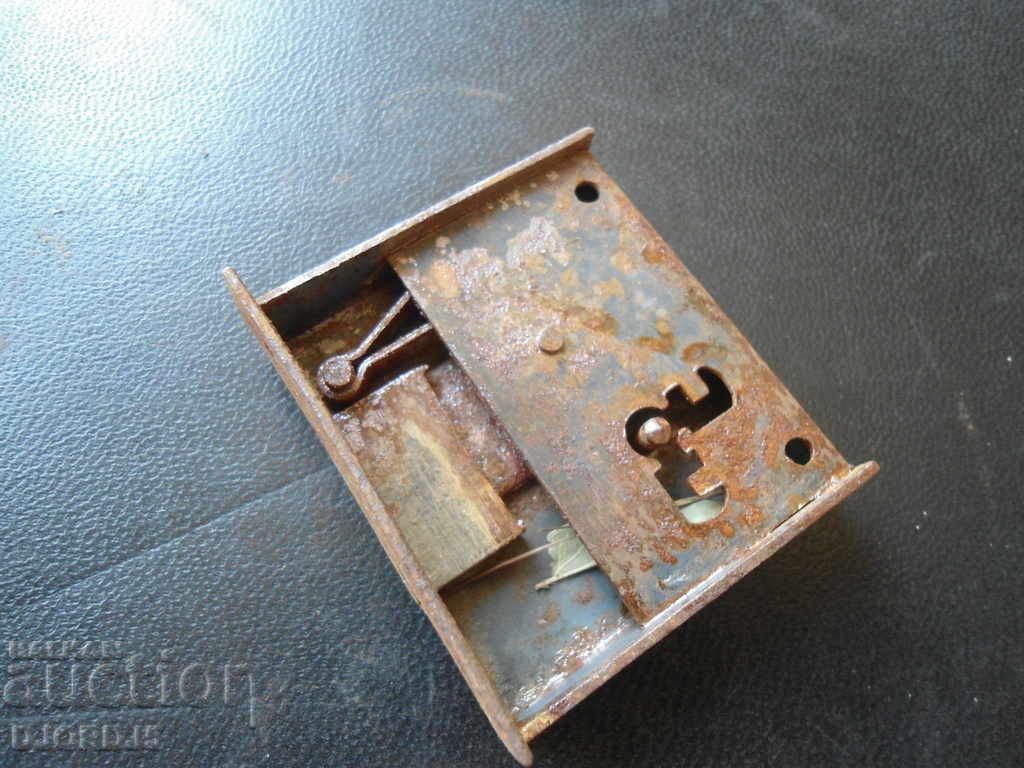 Стара брава, ключалка