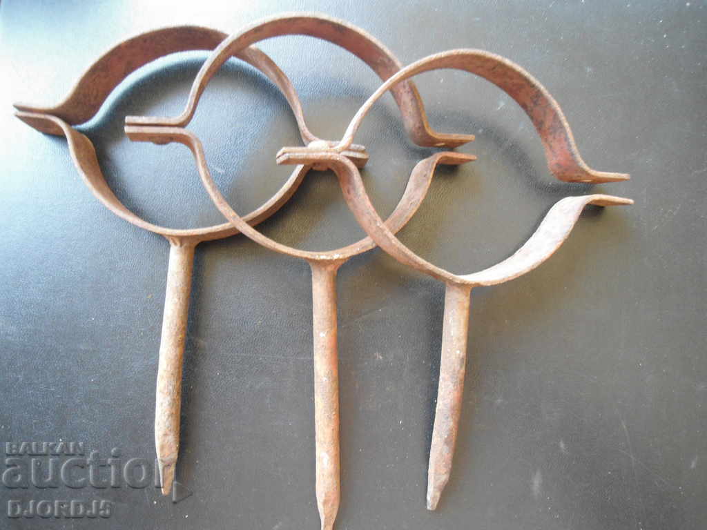Old forged iron with price 6.00 BGN | € 3.07 Old forged iron with price 6.00 BGN | € 3.07