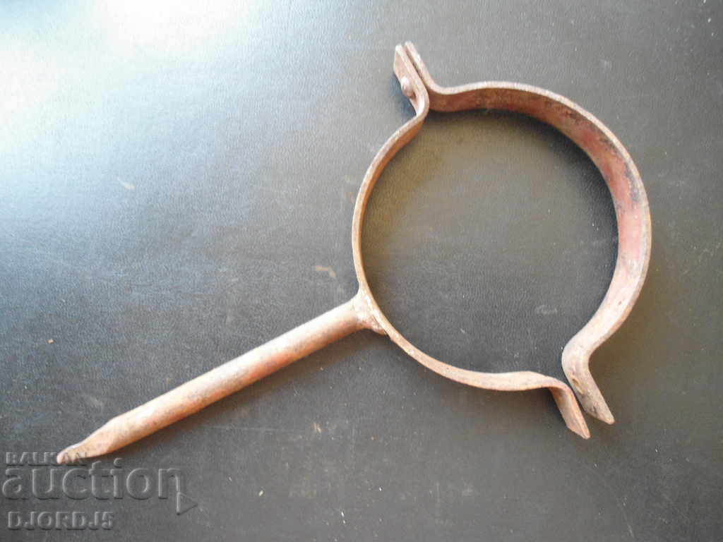 Auction Old forged iron Auction Old forged iron