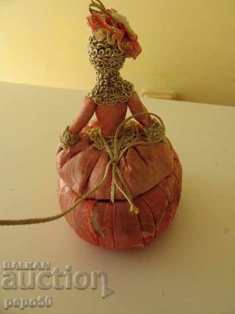 Delivery of BEAUTIFUL HANDMADE JEWELRY BOX-DOLL Delivery of BEAUTIFUL HANDMADE JEWELRY BOX-DOLL